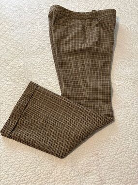 Vintage Elie Tahari wool trousers. Size 6.